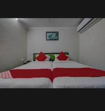 Anupama Hotel Visakhapatnam Ngoại thất bức ảnh